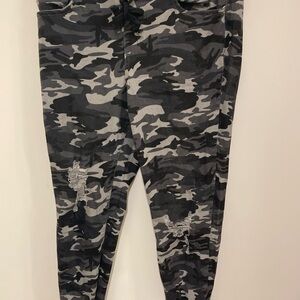 Royalty For Me Black & Gray Camo Jogger Pants